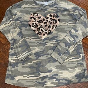 Heimish USA Camouflage with Leopard Sequin Heart
